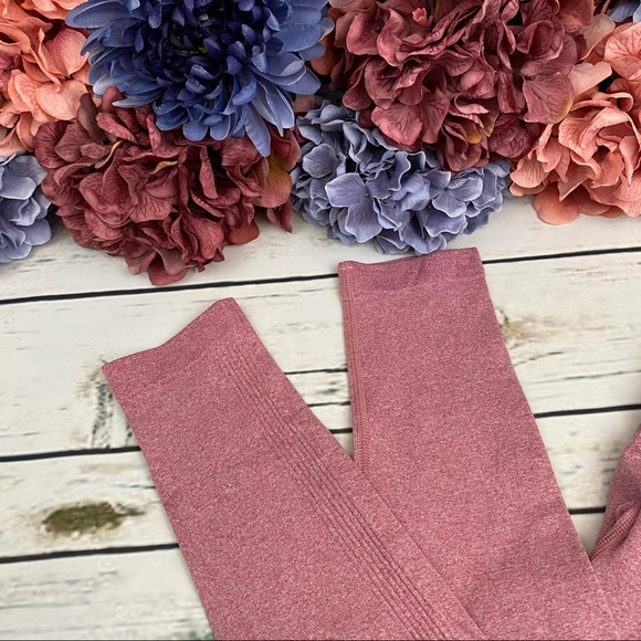 High Waist Seamless Pink Butt Lifting Yoga Pants - Picture 11 of 16